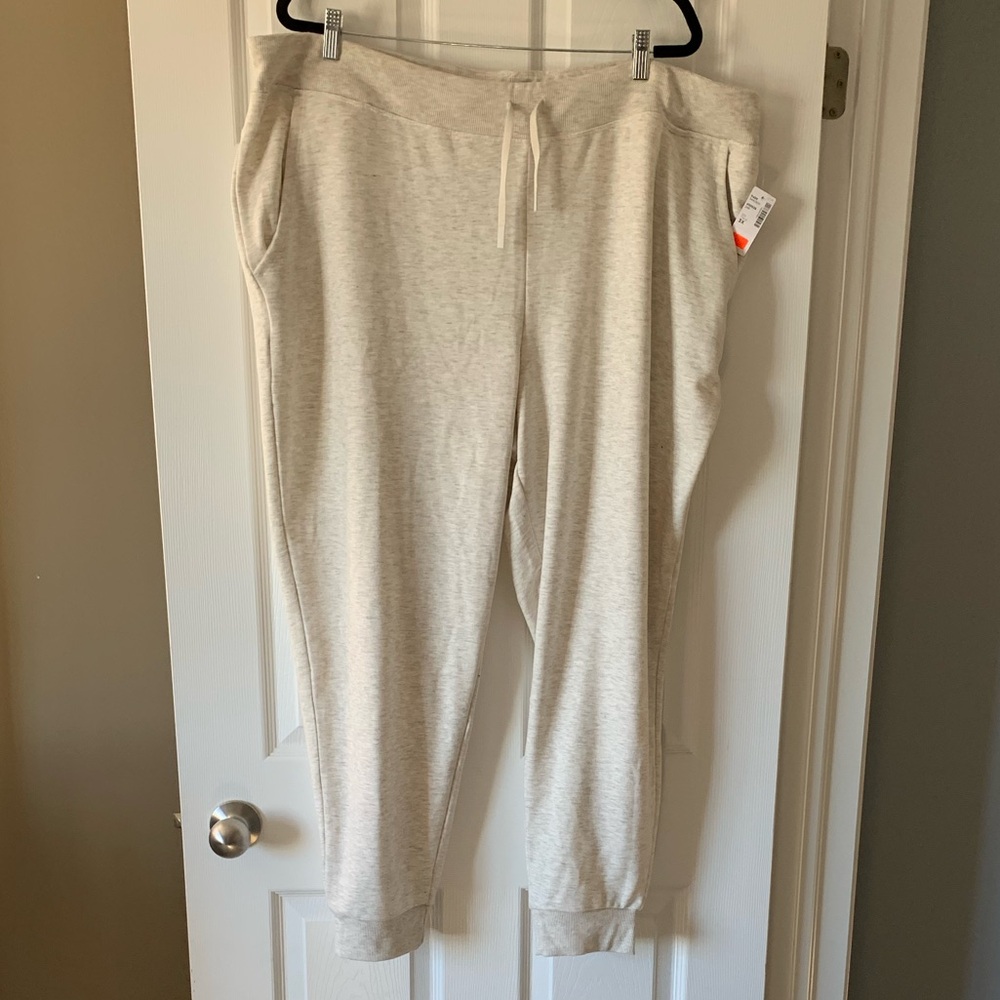 NWT Hyba joggers